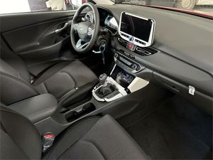 Hyundai i30 1.0 TGDI 48V Klass Fastback  - Foto 2