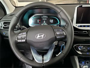 Hyundai i30 1.0 TGDI 48V Klass Fastback  - Foto 2