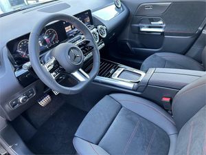 Mercedes GLA 200 D  - Foto 2