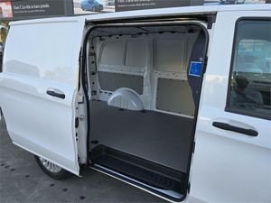 Mercedes Vito e-Vito 112 Furgón Larga  - Foto 2