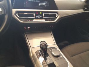 BMW Serie 3 318d Auto.Touring  - Foto 2