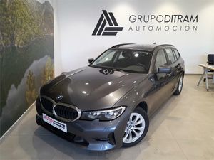 BMW Serie 3 318d Auto.Touring  - Foto 2