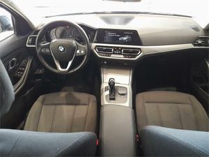 BMW Serie 3 318d Auto.Touring  - Foto 2