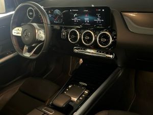 Mercedes GLA 200 d AMG Line (EURO 6d)  - Foto 2