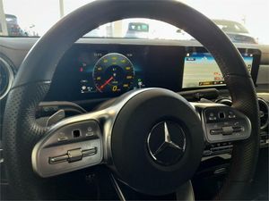 Mercedes CLA 200 D DCT 4MATIC Shooting Brake  - Foto 2