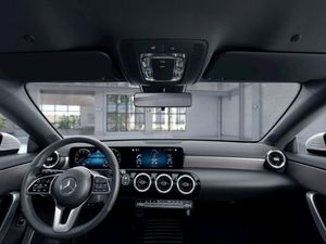 Mercedes CLA 200 D DCT Shooting Brake  - Foto 2