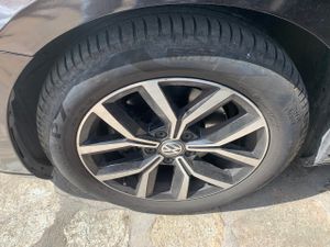 Volkswagen Passat Variant Executive 2.0 TDI 110kW DSG   - Foto 17