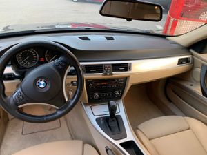 BMW Serie 3 Touring  320 d 177 CV   - Foto 12