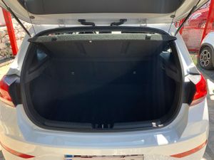 Hyundai i30 1.5 DPI ESSENCE   - Foto 8