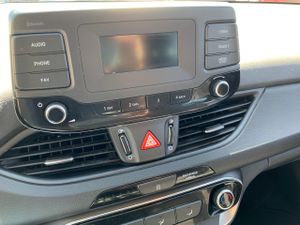 Hyundai i30 1.5 DPI ESSENCE   - Foto 14