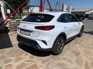 Kia XCeed 1.0 TGDi Drive   - Foto 5
