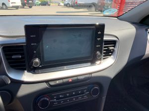 Kia XCeed 1.0 TGDi Drive   - Foto 13