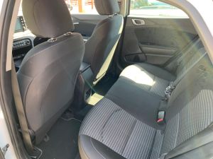 Kia XCeed 1.0 TGDi Drive   - Foto 10