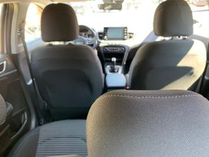 Kia XCeed 1.0 TGDi Drive   - Foto 9