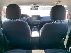 Kia XCeed 1.0 TGDi Drive 120   - Foto 9