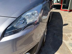 Peugeot 5008 ACTIVE eHDI 115 CV AUTOMATICO   - Foto 22