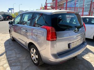 Peugeot 5008 ACTIVE eHDI 115 CV AUTOMATICO   - Foto 6