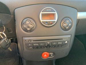 Renault Clio GRAND TOUR 1.5 DCI ESPRESSION   - Foto 14