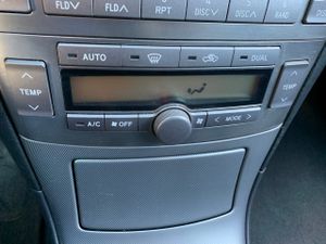 Toyota Avensis 2.2 D4D 150  - Foto 12