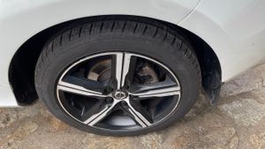Volvo V40 2.0 D D2 R-DESING  - Foto 24
