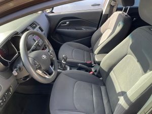 Kia Rio 5p 1.4 CVVT Drive Eco-Dynamics  - Foto 10