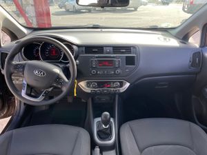 Kia Rio 5p 1.4 CVVT Drive Eco-Dynamics  - Foto 12