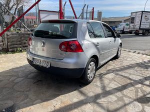 Volkswagen Golf 3p Highline 1.9 TDI 105 CV  - Foto 5