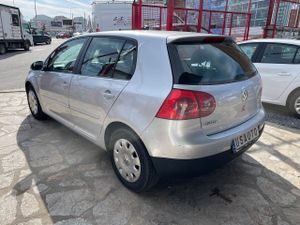 Volkswagen Golf 3p Highline 1.9 TDI 105 CV  - Foto 6
