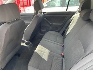 Volkswagen Golf 3p Highline 1.9 TDI 105 CV  - Foto 10