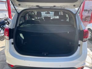 Kia Carens 1.7 CRDi VGT 141 CV x-Tech 5 plazas  - Foto 8