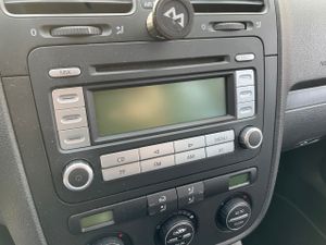 Volkswagen Golf 5p Sportline 1.6 102 CV  - Foto 15