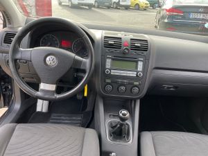 Volkswagen Golf 5p Sportline 1.6 102 CV  - Foto 13