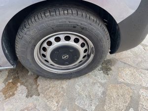 Opel Vivaro 1.5 BLUEHDI  standar  - Foto 23
