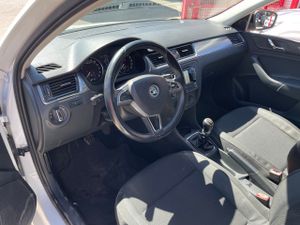 Skoda Spaceback 1.6 TDI 105 CV Ambition  - Foto 11