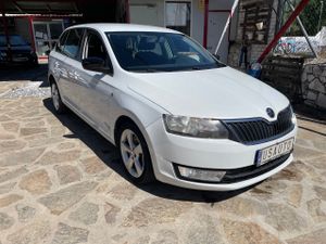 Skoda Spaceback 1.6 TDI 105 CV Ambition  - Foto 3