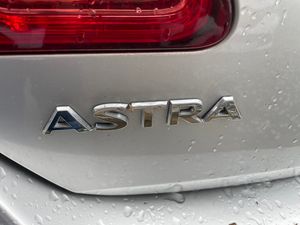 Opel Astra 1.6 115 ENJOY  - Foto 19