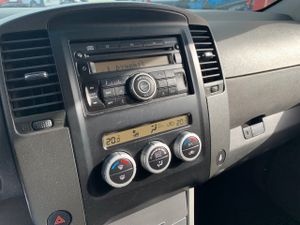 Nissan Pathfinder 2.5dCi 190 CV LE 7 Plazas   - Foto 13