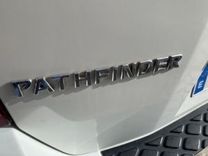 Nissan Pathfinder 2.5dCi 190 CV LE 7 Plazas   - Foto 18