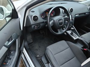 Audi A3 Sportback 2.0 TDI STRONIC  - Foto 9