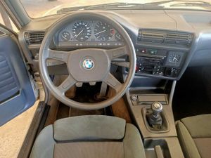 BMW Serie 3 320 i  - Foto 9