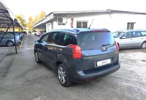 Peugeot 5008 1.6 HDI FAP ALLURE 110  - Foto 6