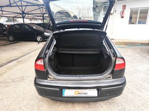 Seat Leon 1.9 TDI 5v  - Foto 14