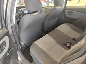 Toyota Yaris HYBRID 1.5 ACTIVE  - Foto 12