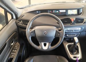 Renault Scénic 1.5 DCI DYNAMIQUE EDC  AUT. 110  - Foto 10