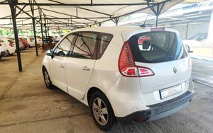 Renault Scénic 1.5 DCI DYNAMIQUE EDC  AUT. 110  - Foto 6