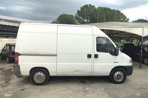 Peugeot Boxer FURGO 350MH  2.5 D  - Foto 3