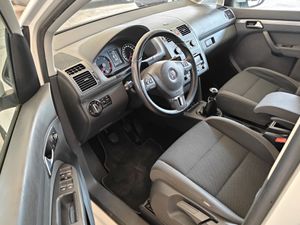 Volkswagen Touran 1.6 TDI ADVANCE   - Foto 9