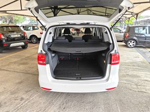 Volkswagen Touran 1.6 TDI ADVANCE   - Foto 14