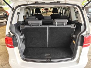 Volkswagen Touran 1.6 TDI ADVANCE   - Foto 16