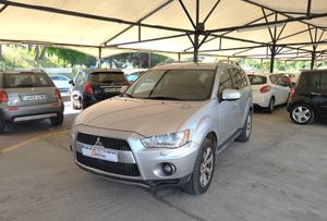 Mitsubishi Outlander 220 DI-D MOTION SST  - Foto 2